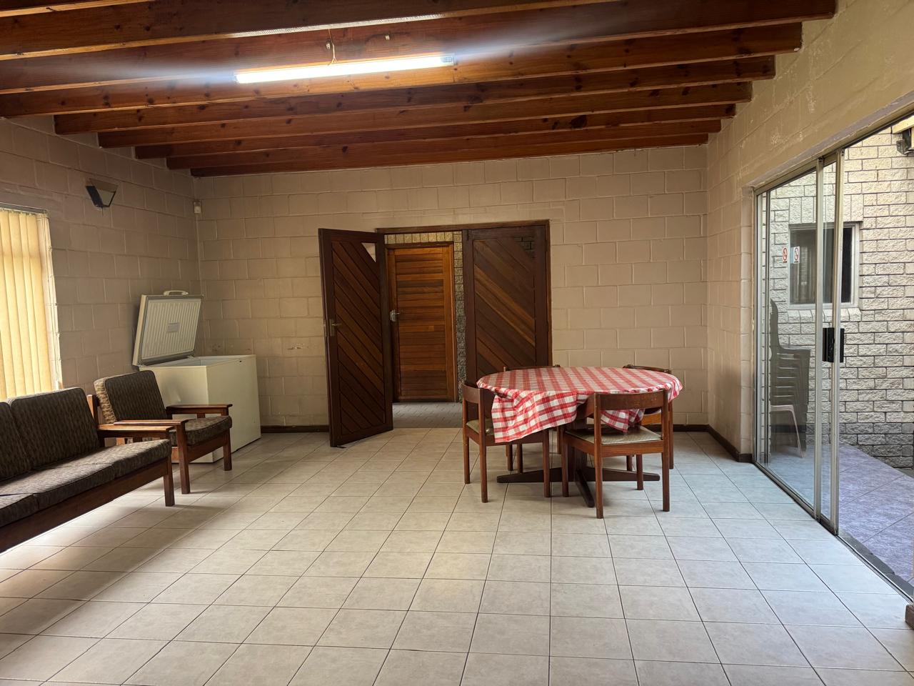 Image 5 of 6