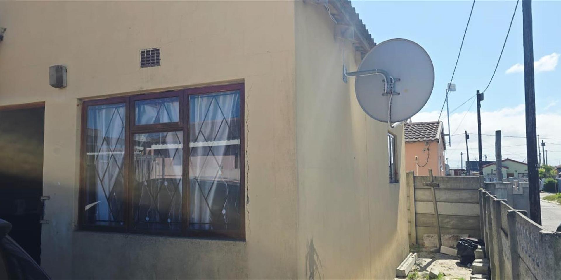 Image 1 of 6