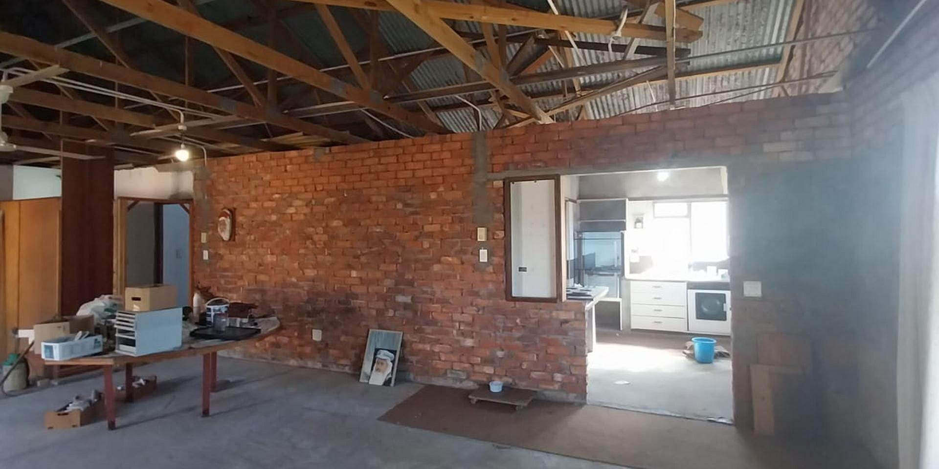 Image 5 of 6