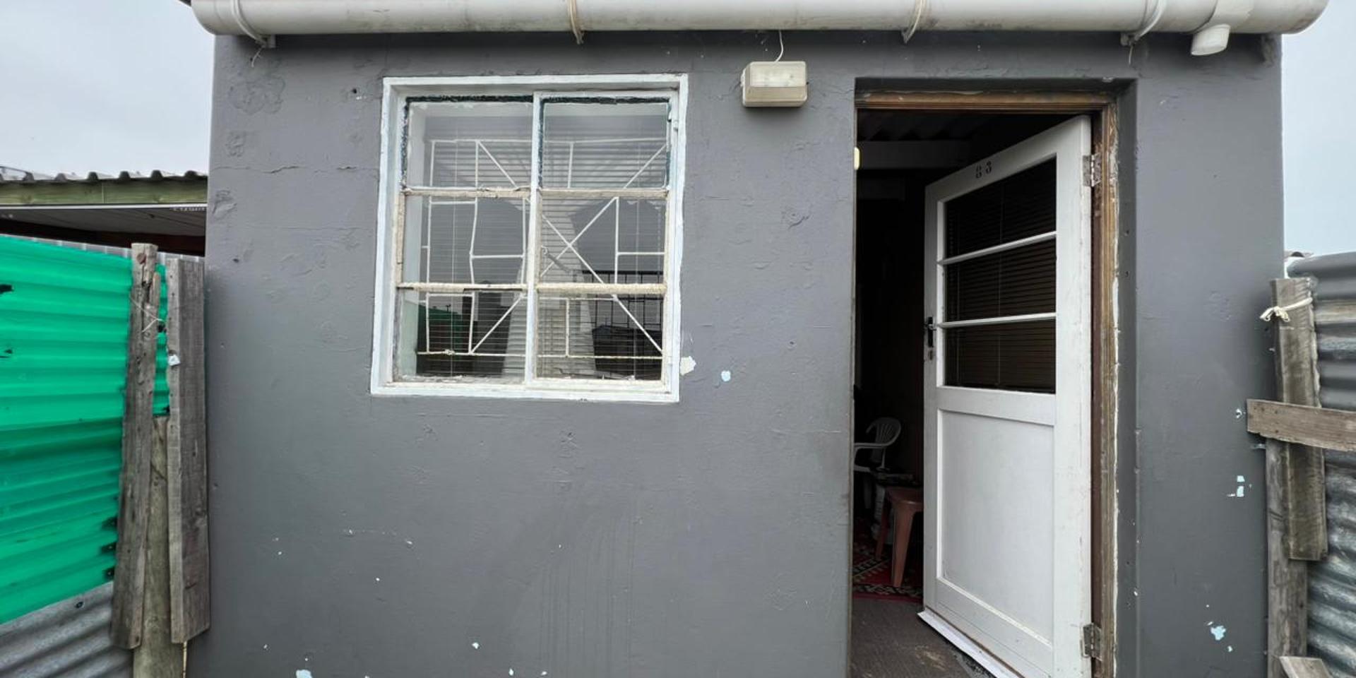 Image 1 of 6