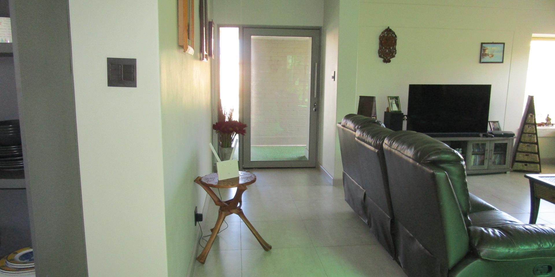Image 3 of 6