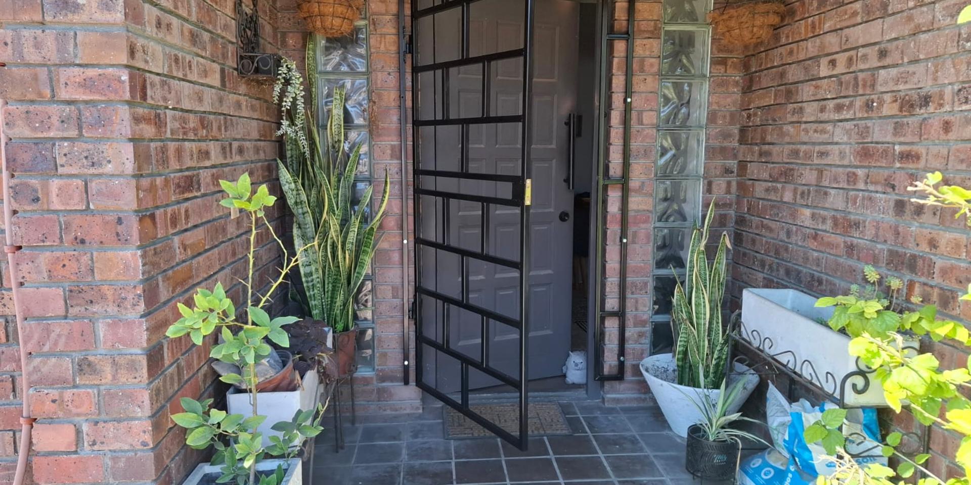 Image 5 of 6