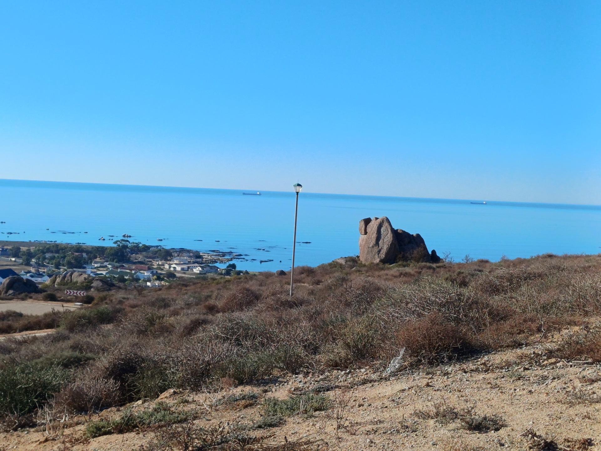 Image 2 of 6