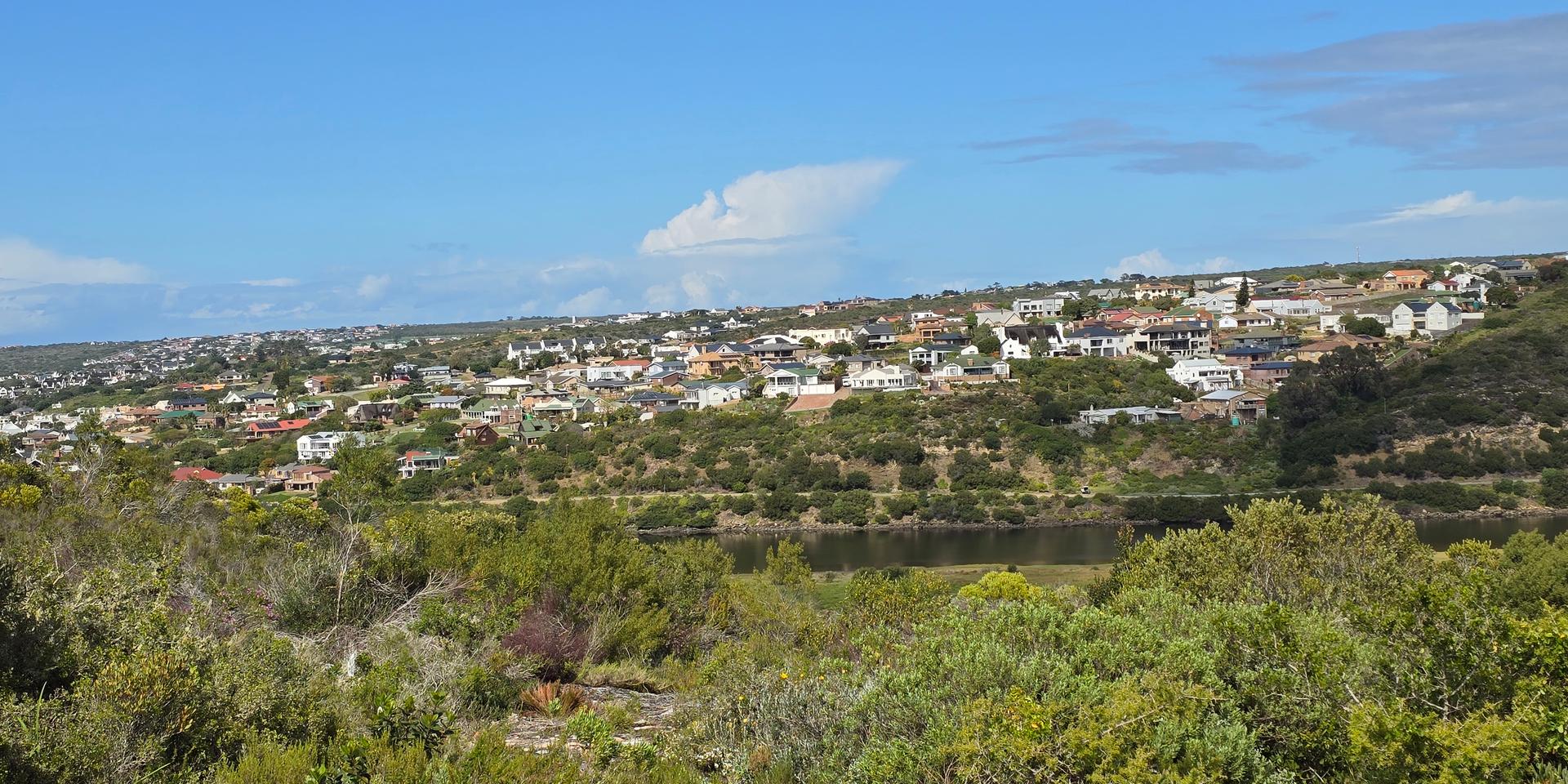 Image 2 of 6