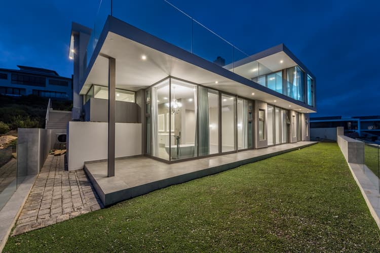 Main property image