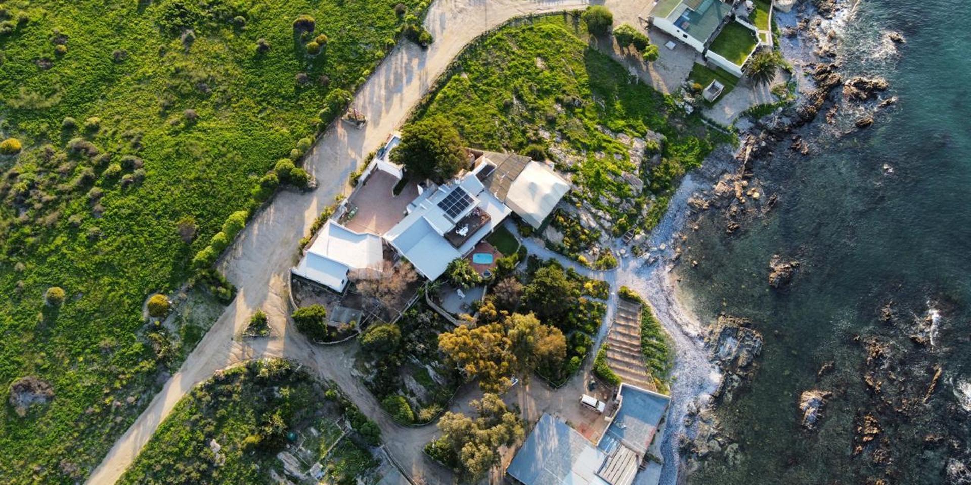 Image 2 of 6