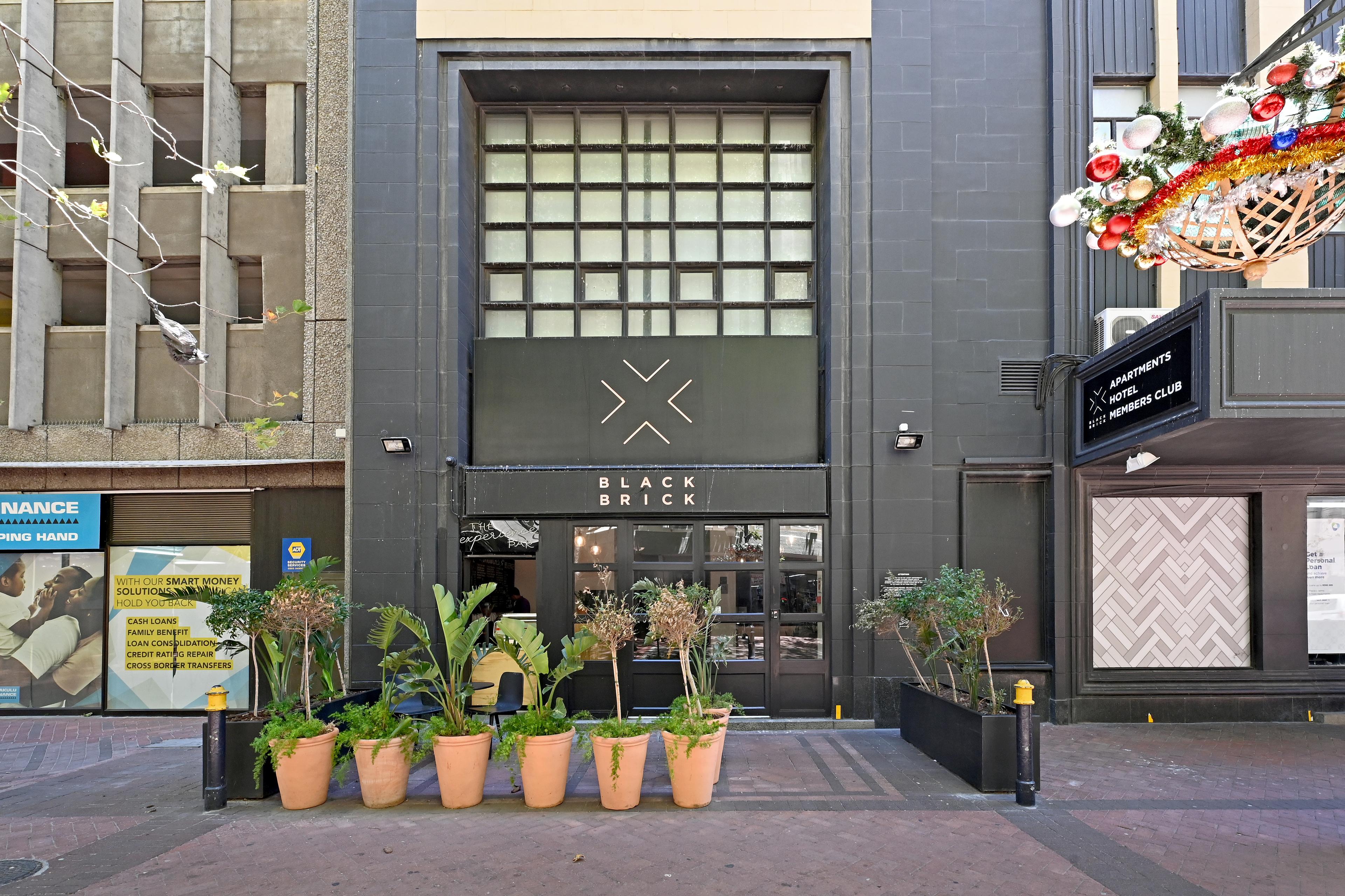 Image 1 of 6