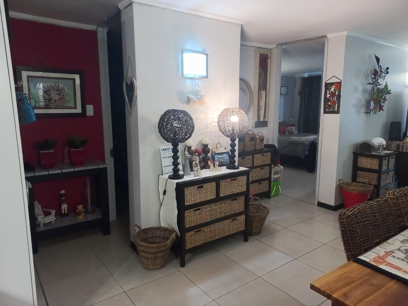 Image 3 of 6