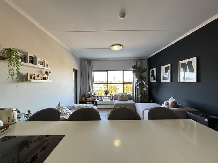 Main property image