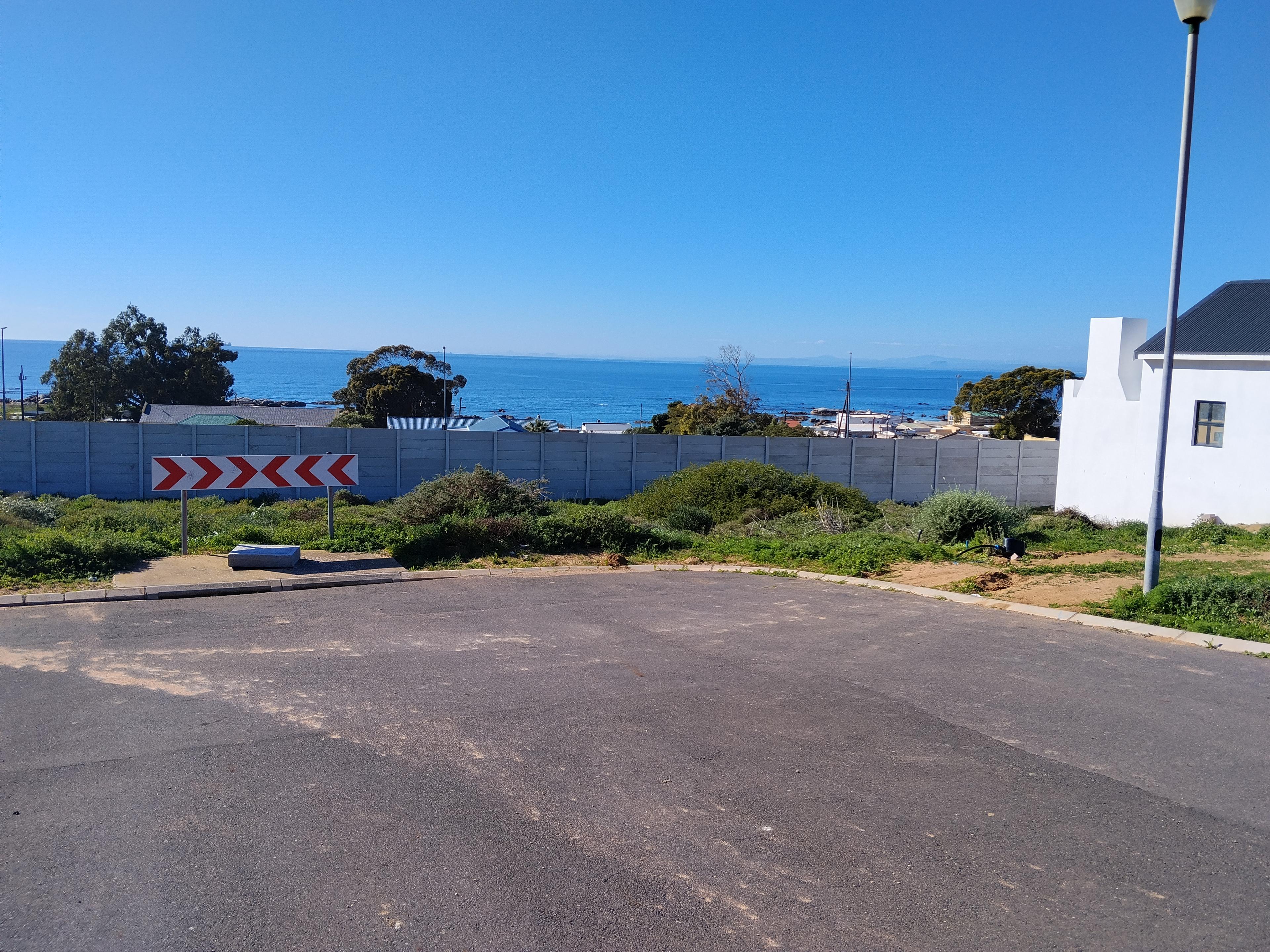 Image 2 of 6