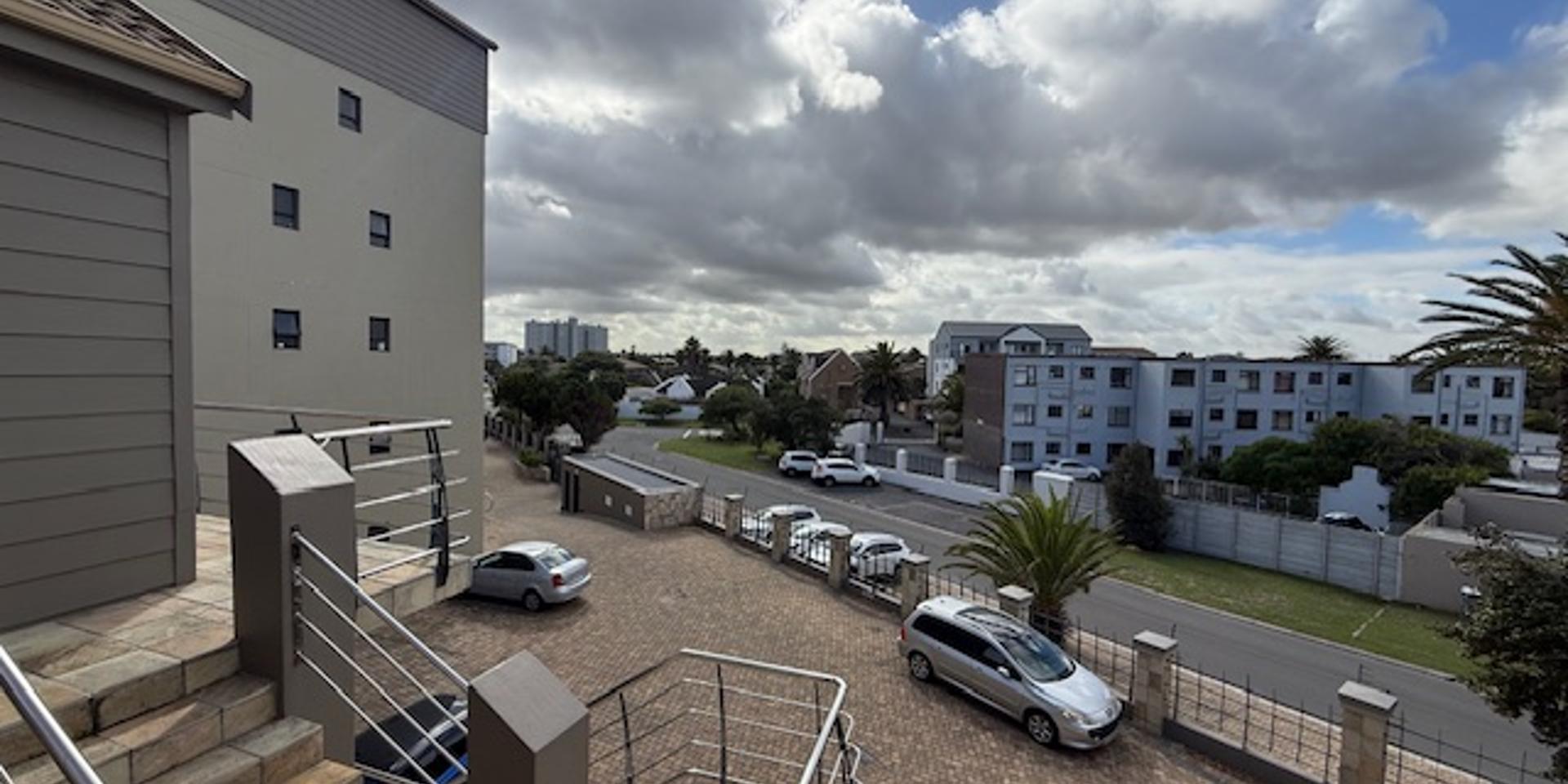 Image 5 of 6