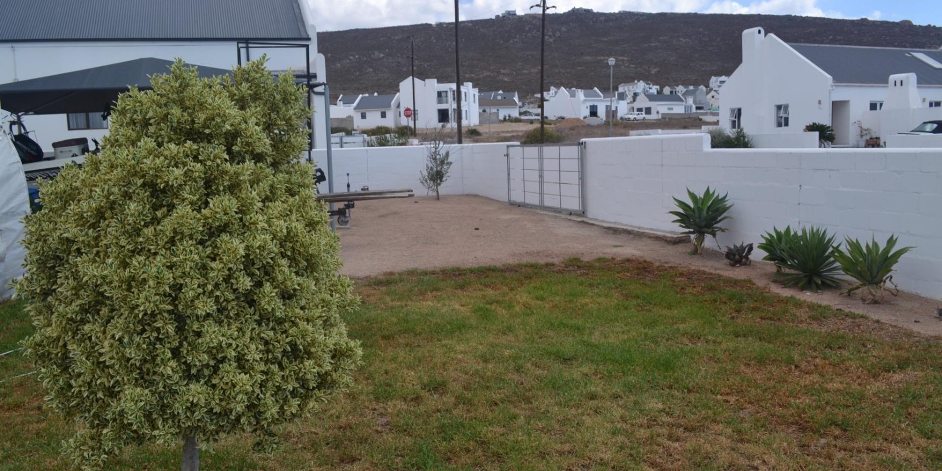 Image 4 of 6