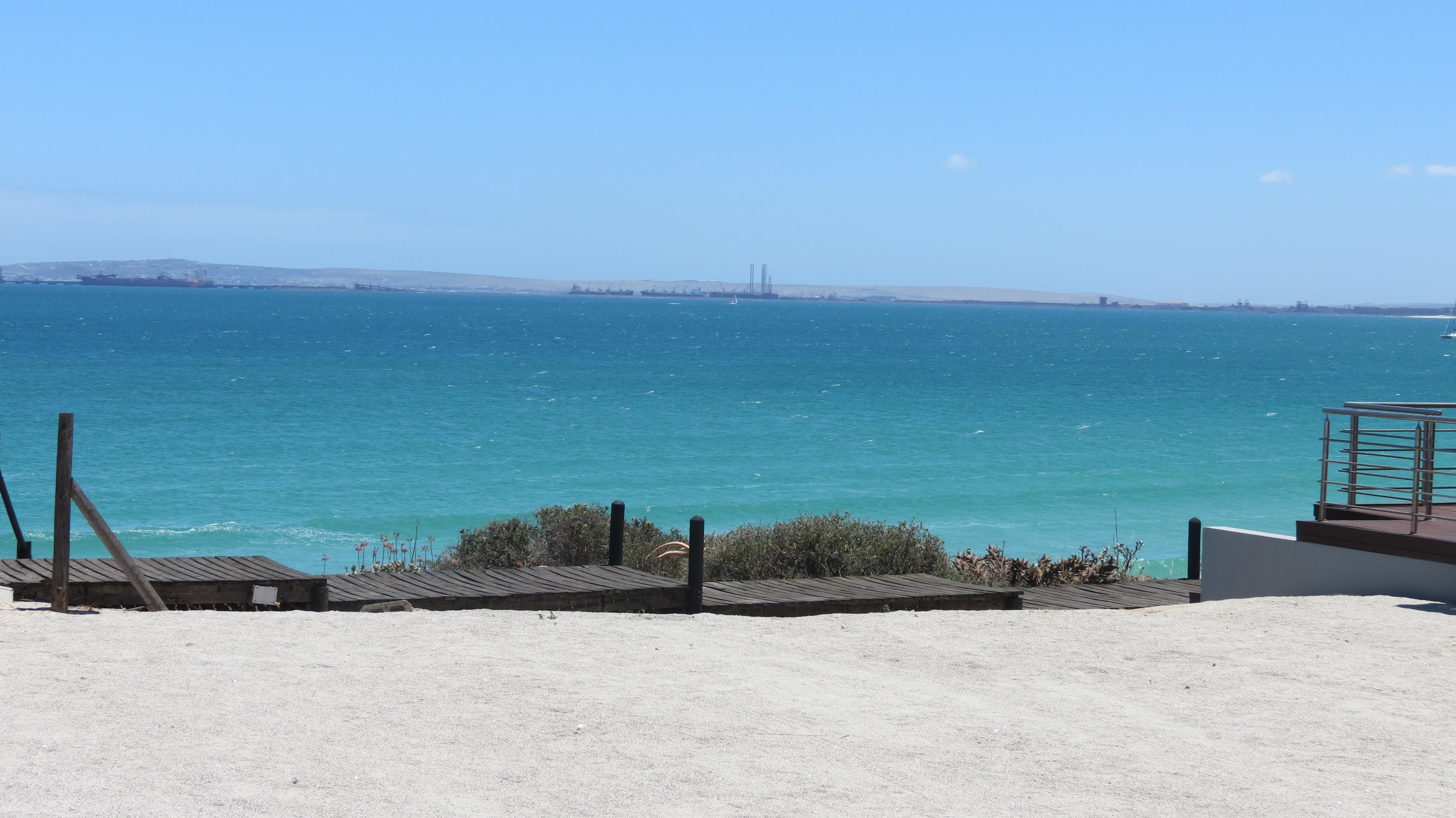 Image 2 of 6