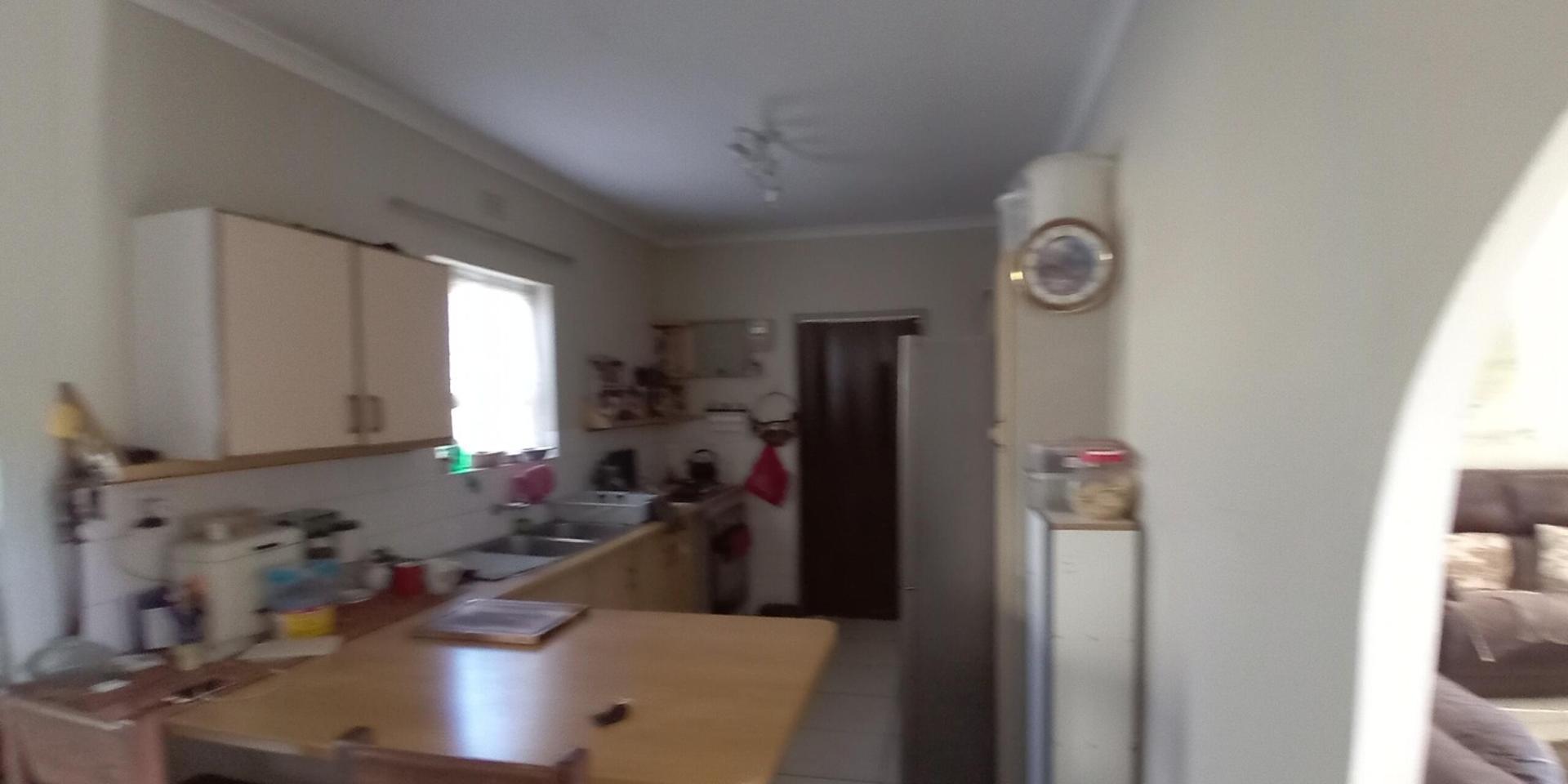 Image 5 of 6