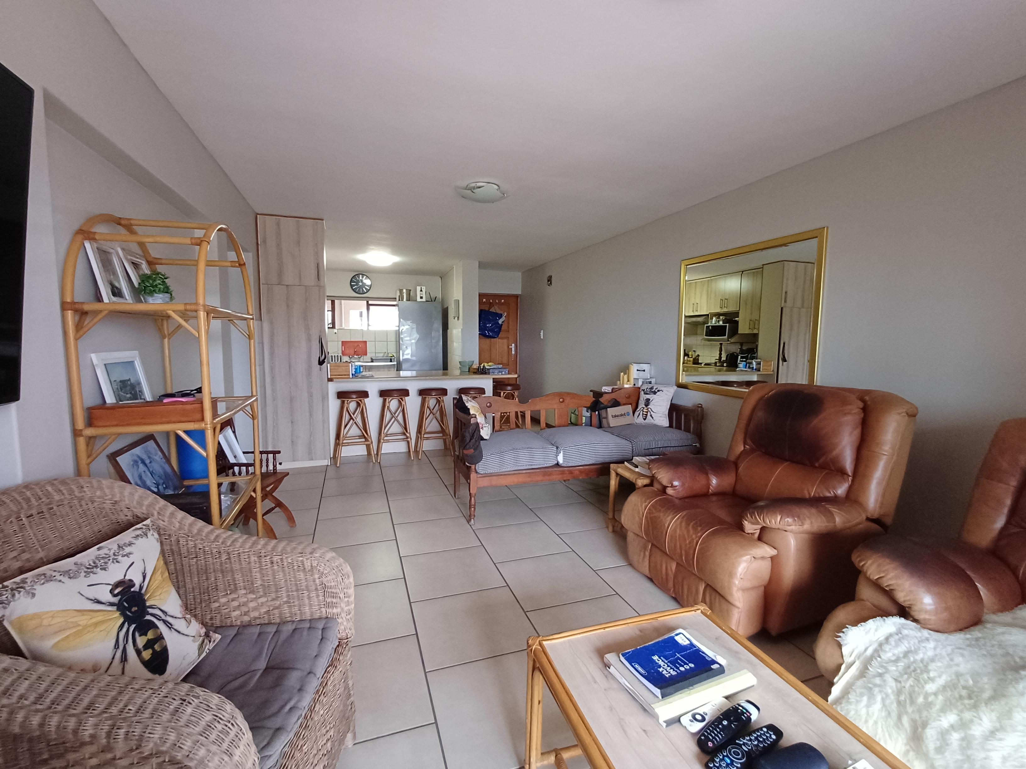 Image 4 of 6