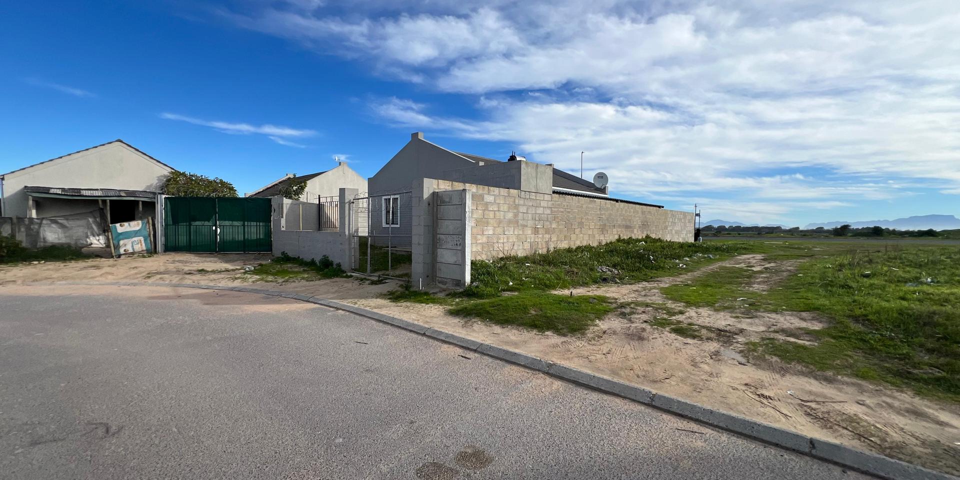 Image 4 of 6