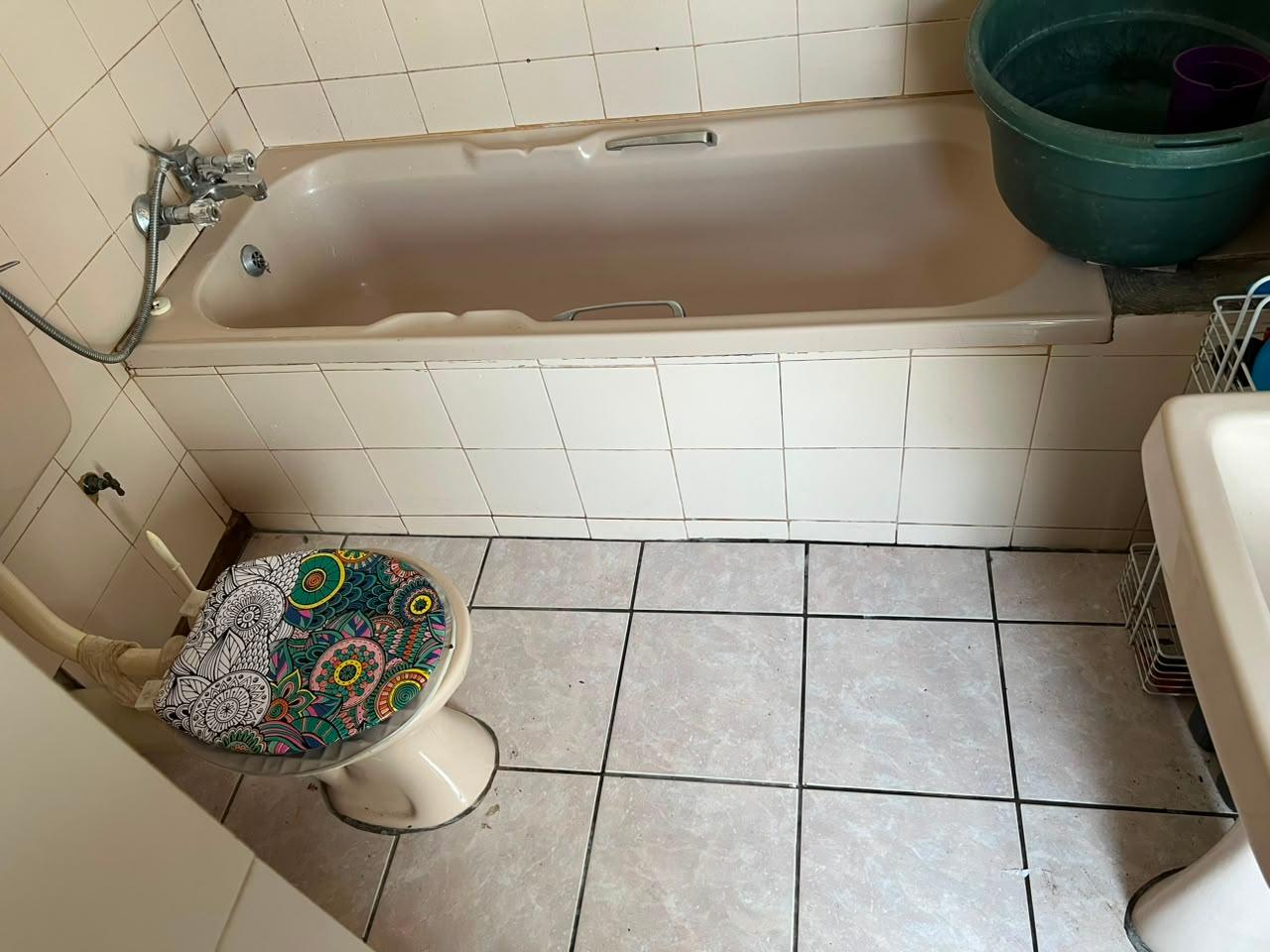 Image 1 of 6