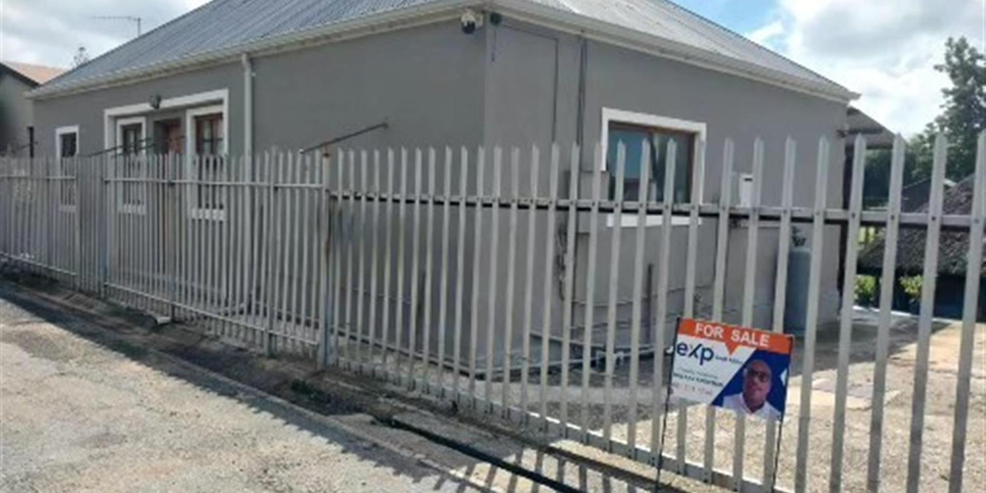 Image 1 of 6