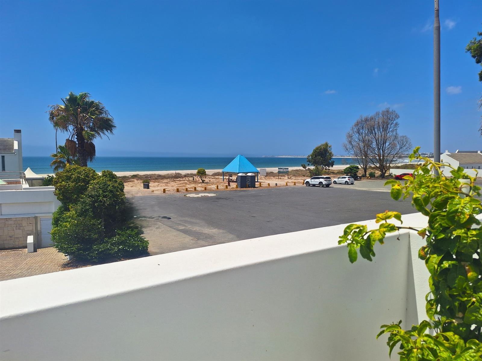 Image 4 of 6