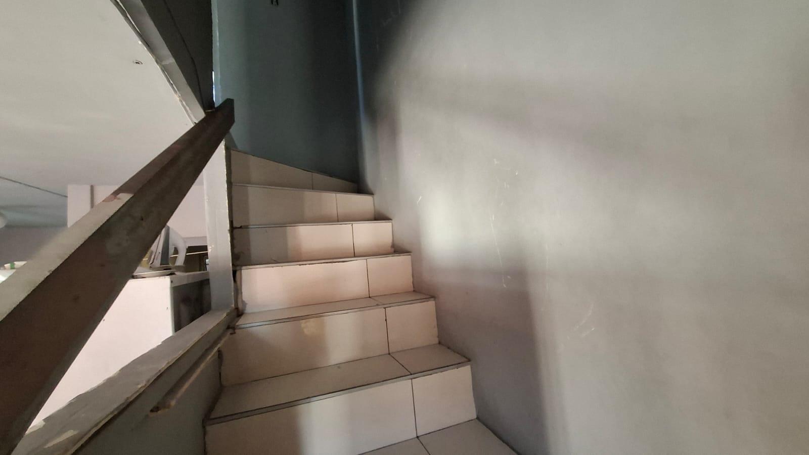 Image 5 of 6