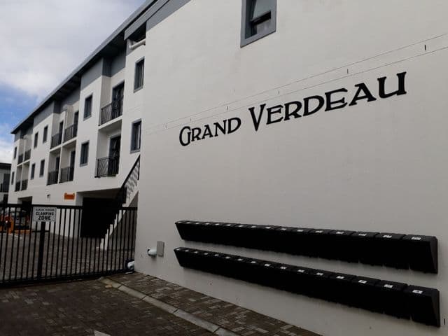 Main property image