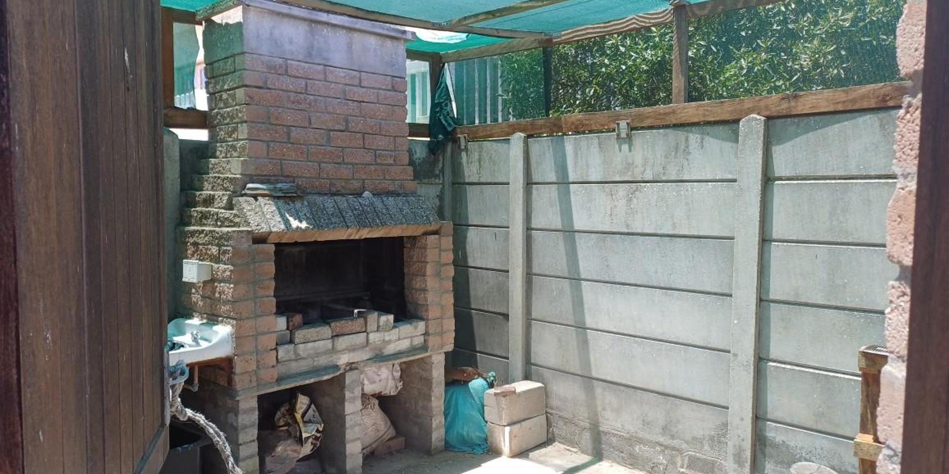Image 5 of 6