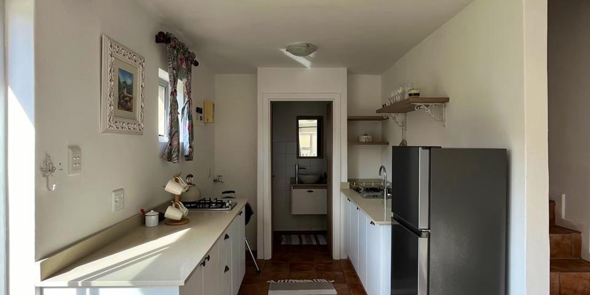 Image 4 of 6