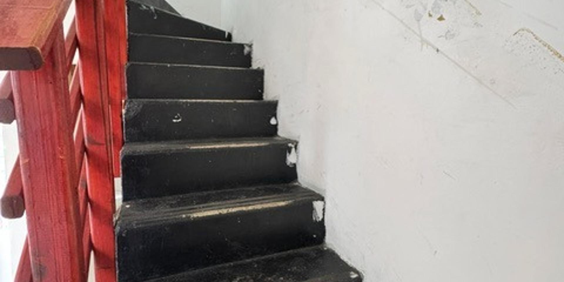 Image 5 of 6