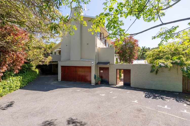 Main property image
