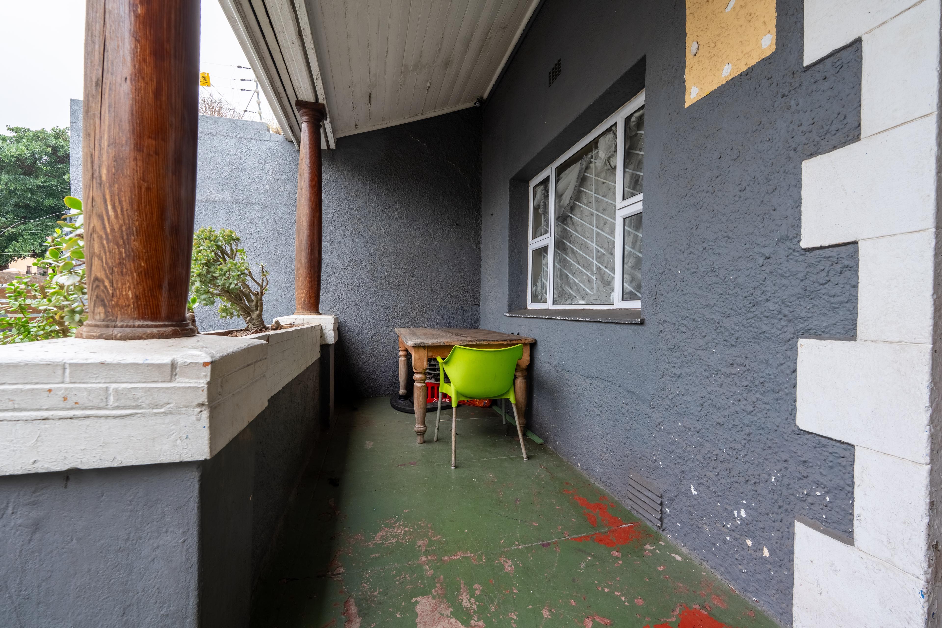 Image 3 of 6