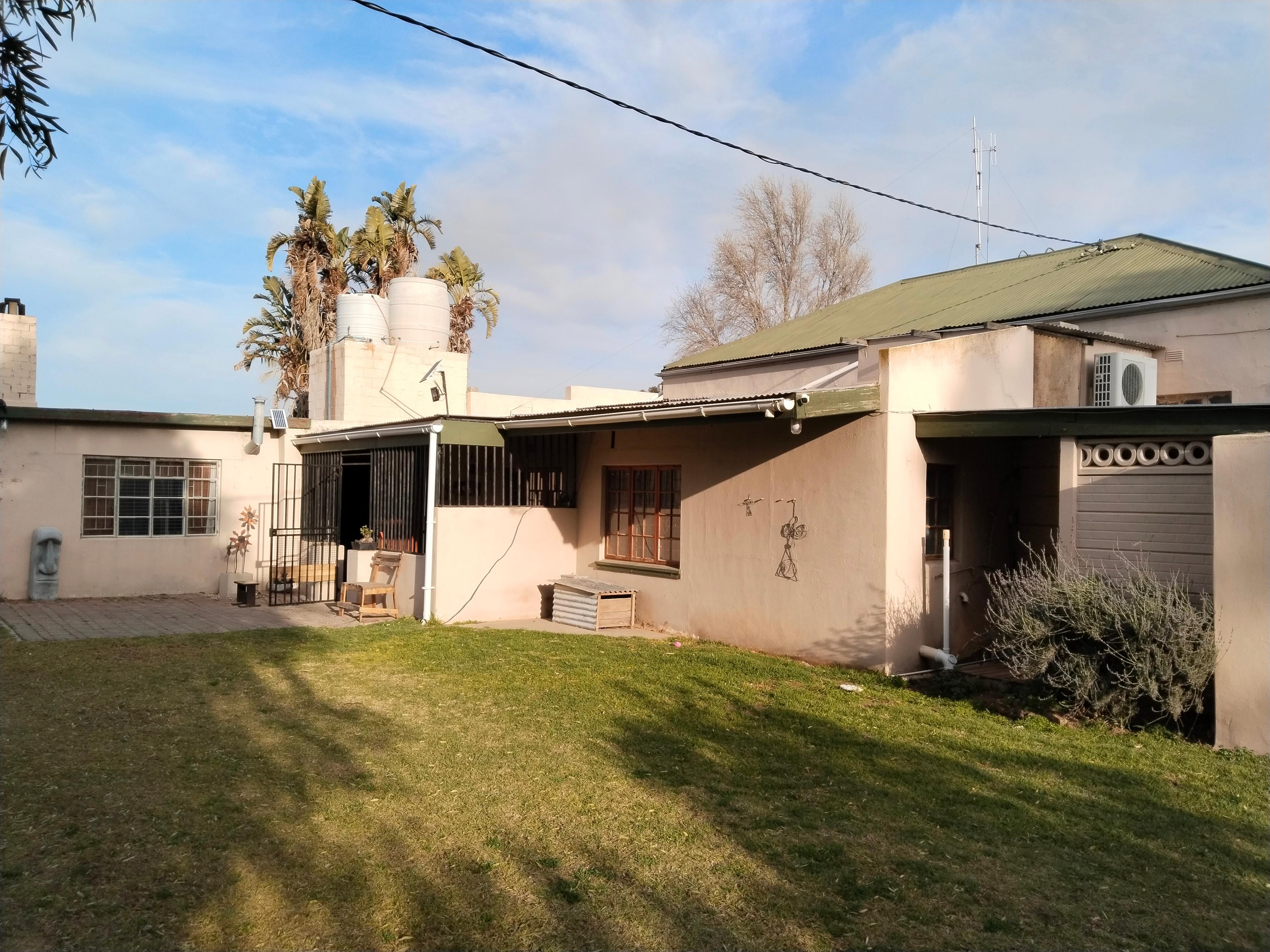 Image 1 of 6
