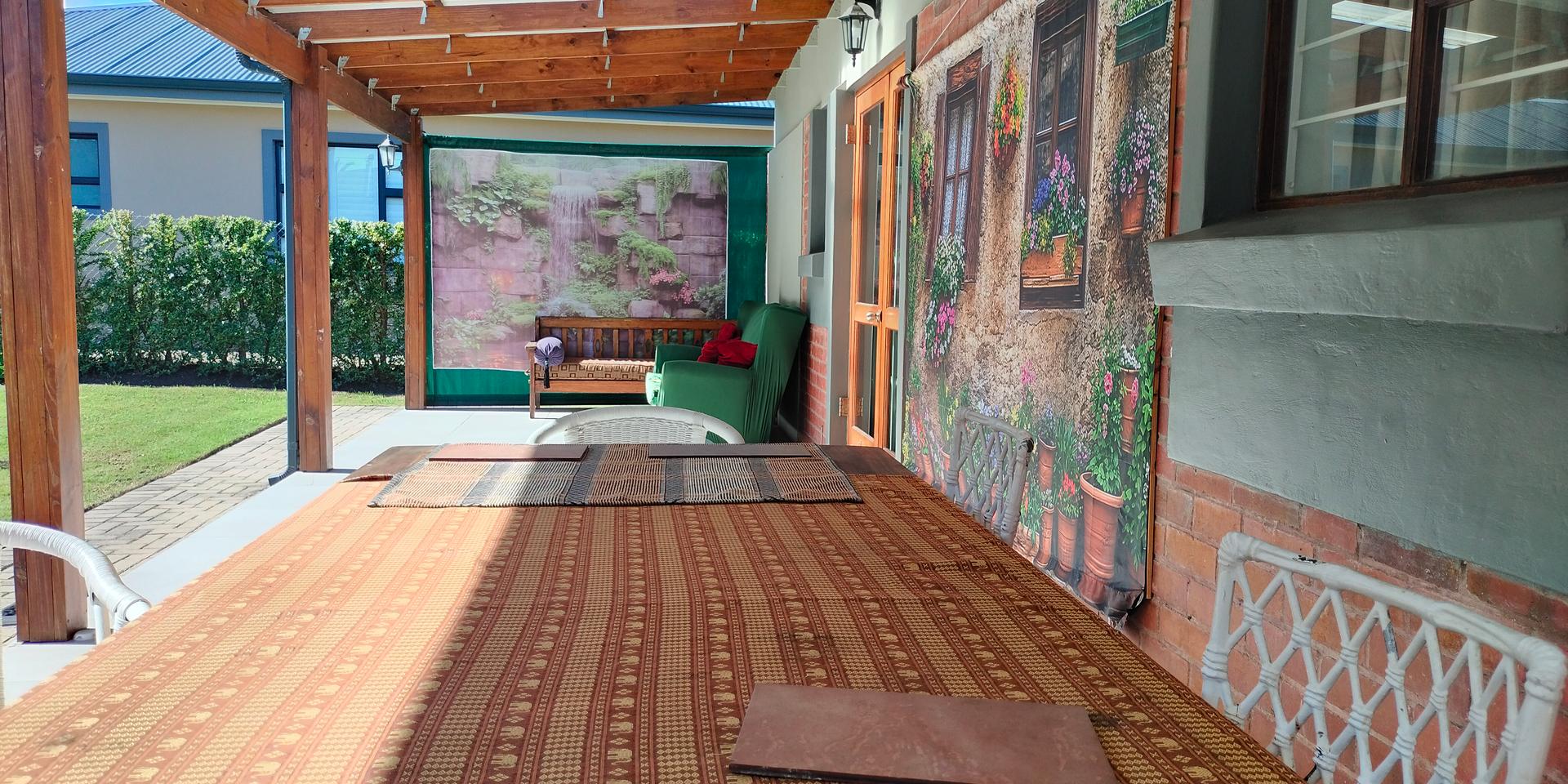 Image 4 of 6