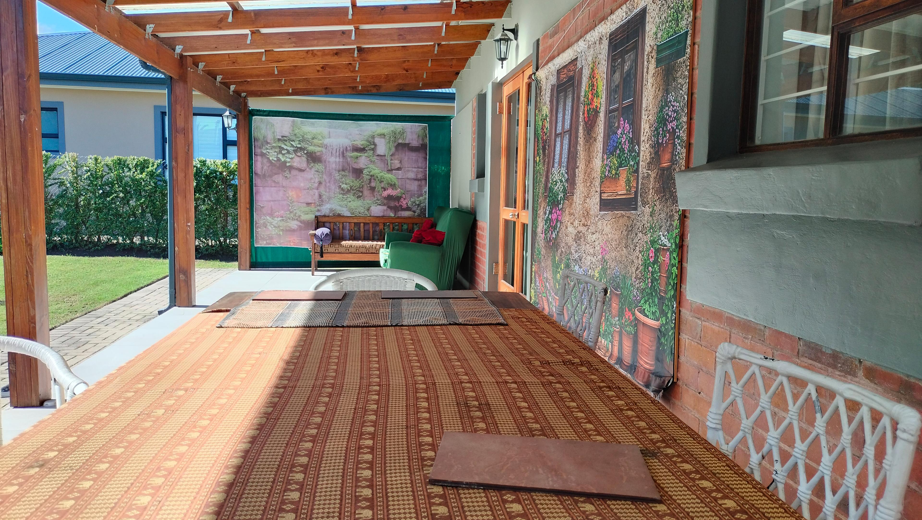 Image 4 of 6