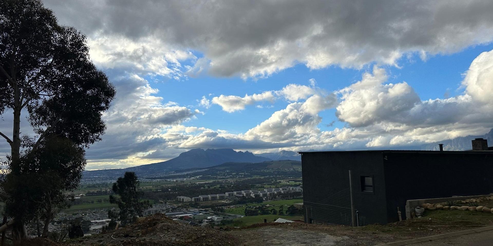 Image 4 of 6