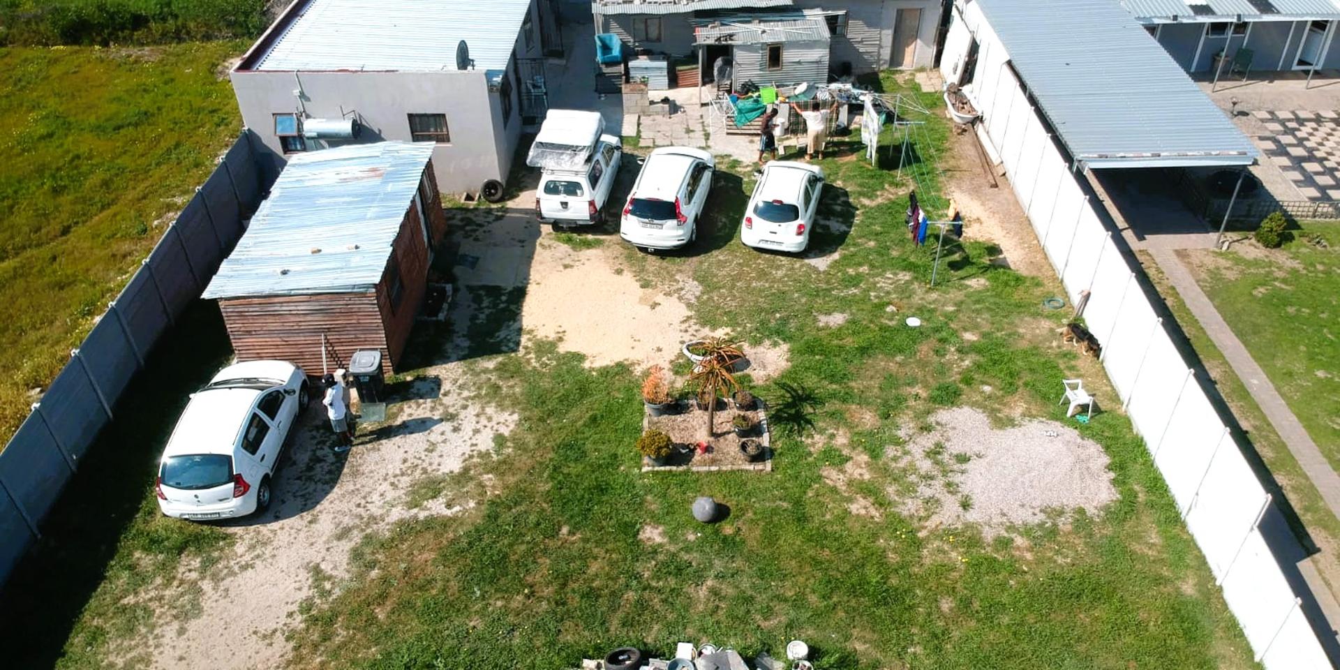 Image 2 of 6