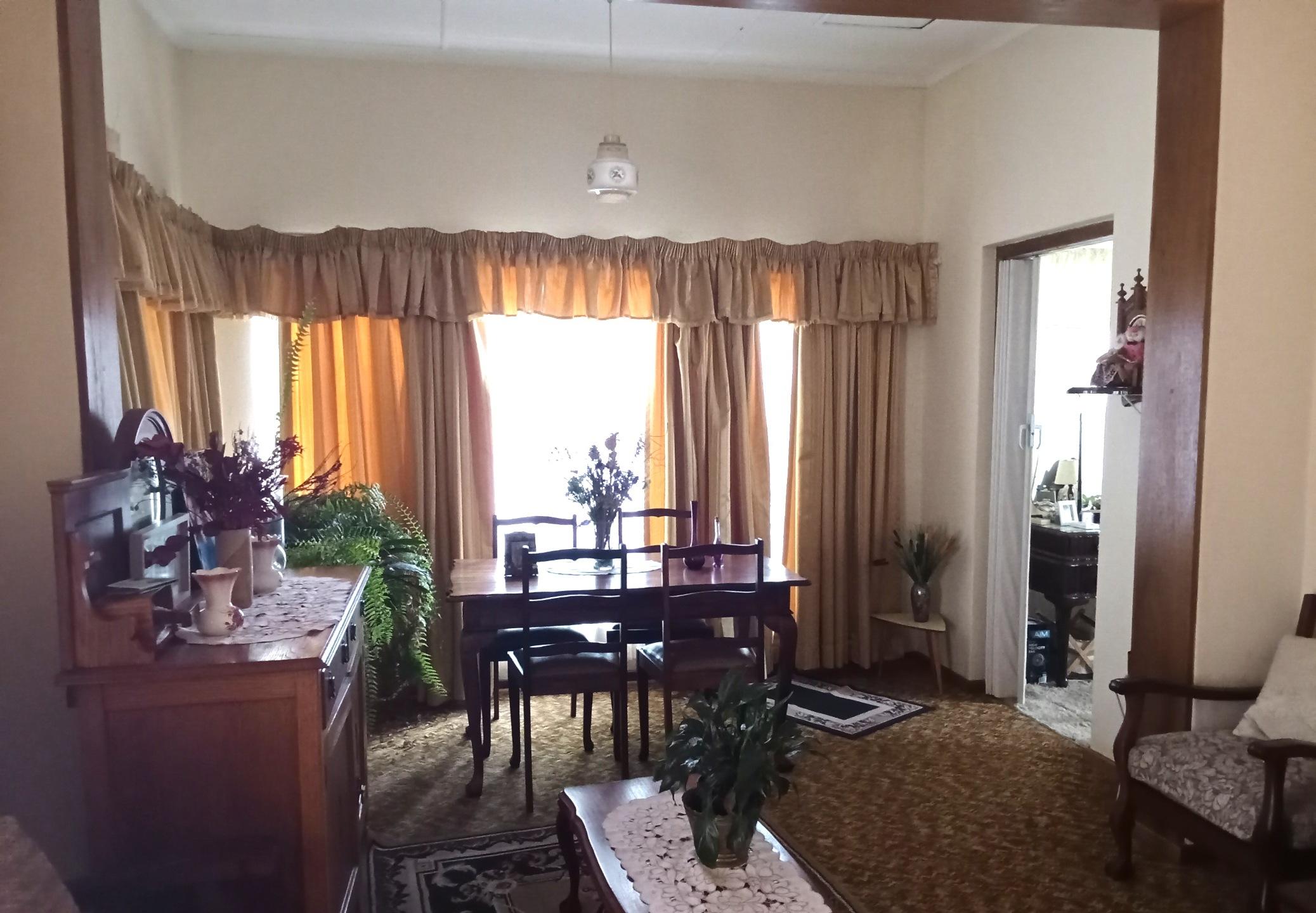 Image 2 of 6