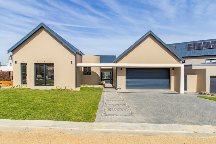 Main property image