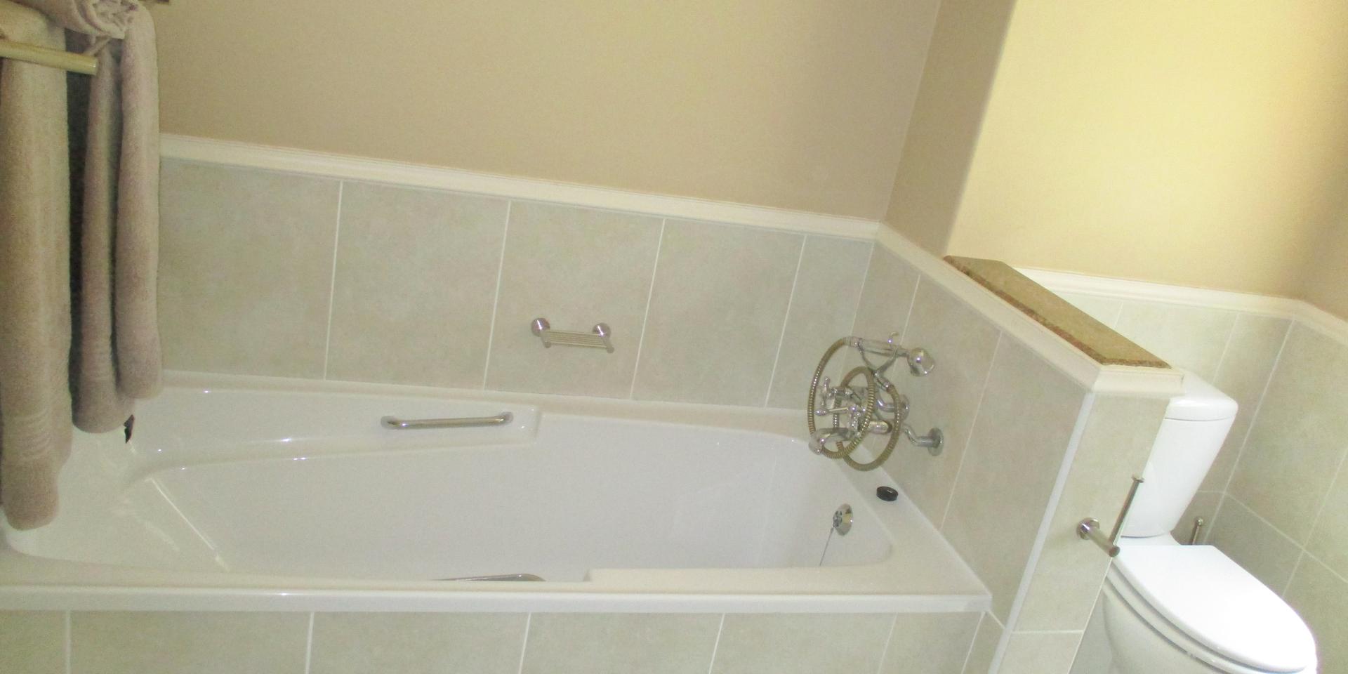 Image 5 of 6