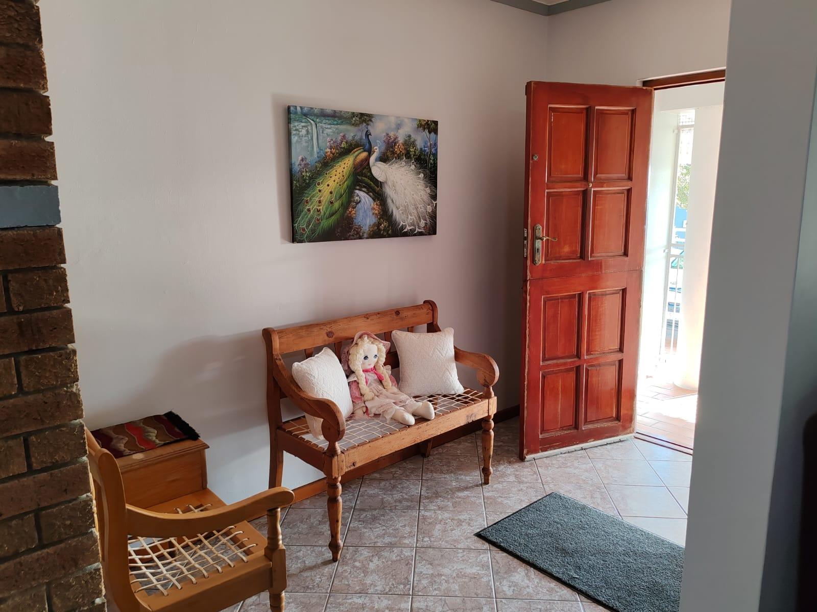 Image 4 of 6