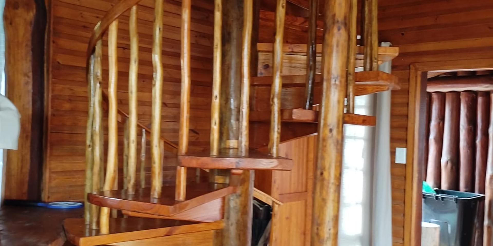 Image 4 of 6