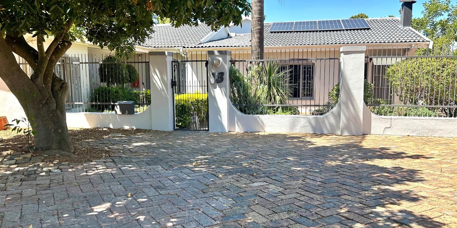 Image 4 of 6
