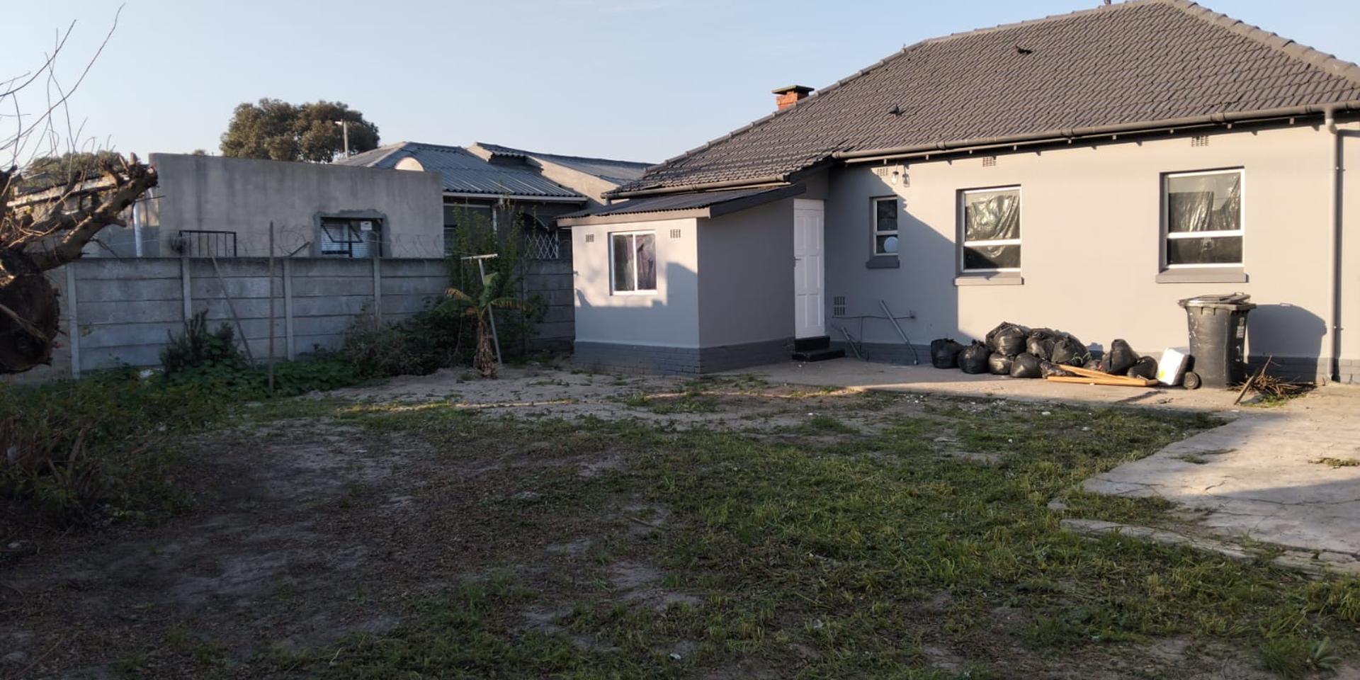 Image 5 of 6