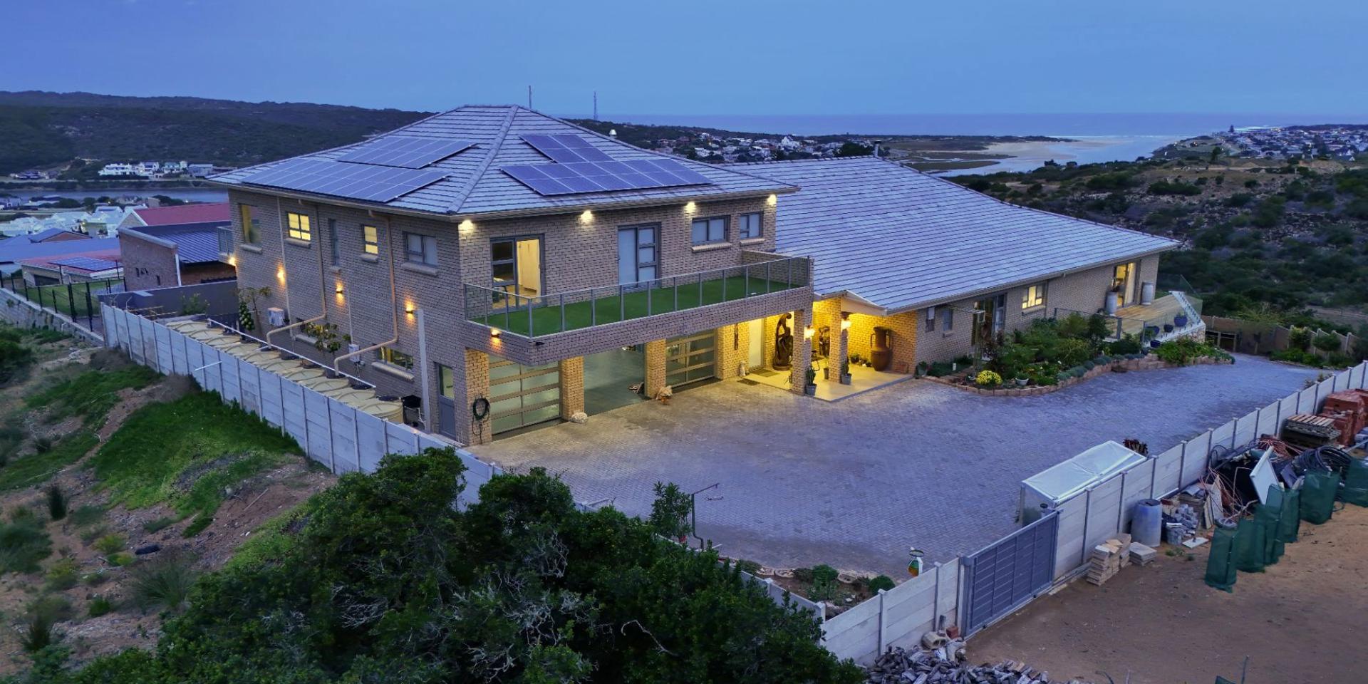 Image 4 of 6