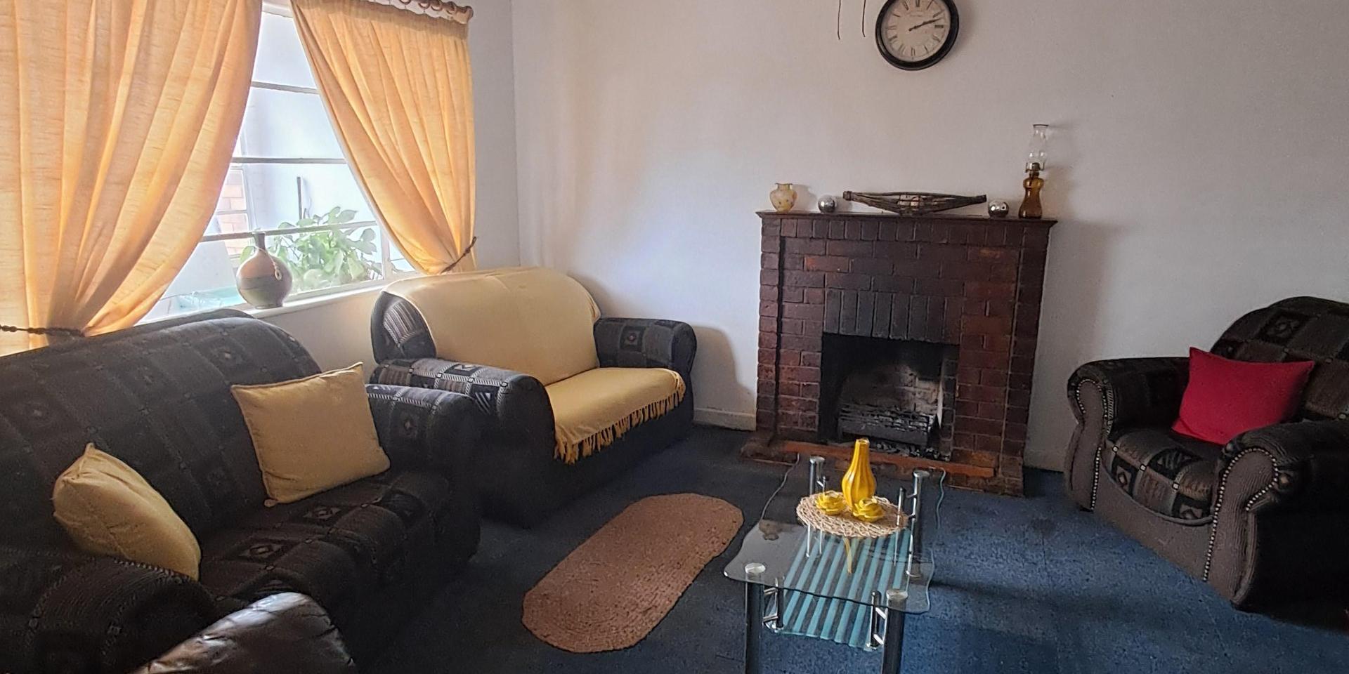 Image 4 of 6