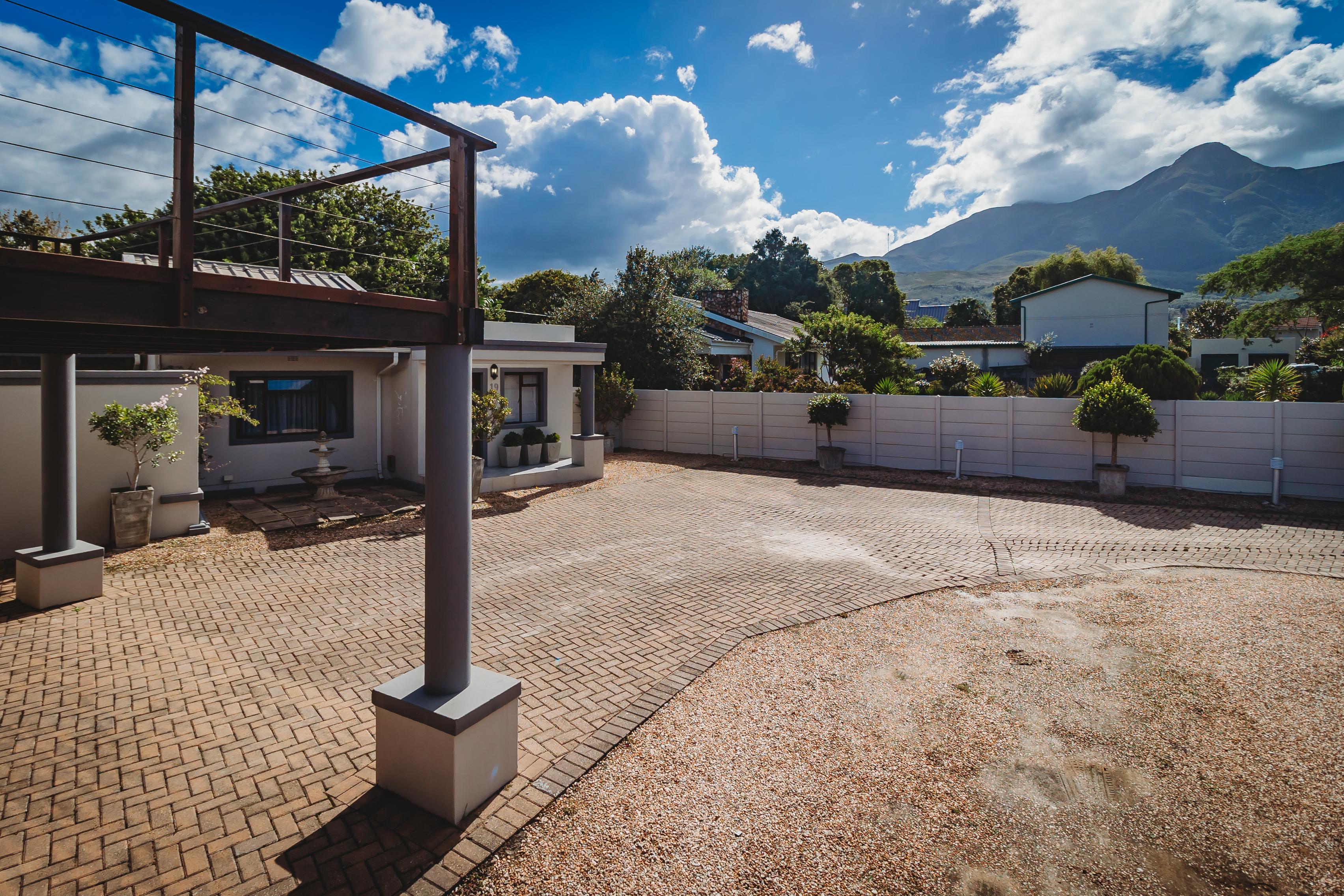 Image 3 of 6