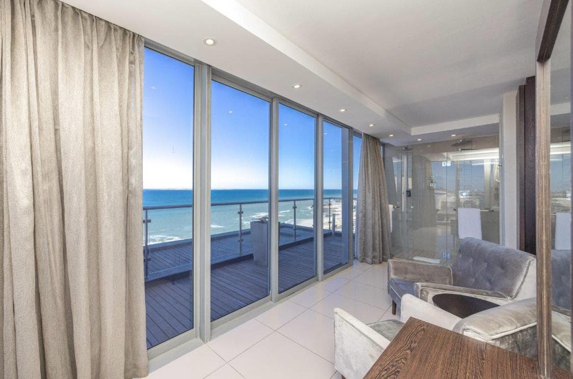 Image 4 of 6