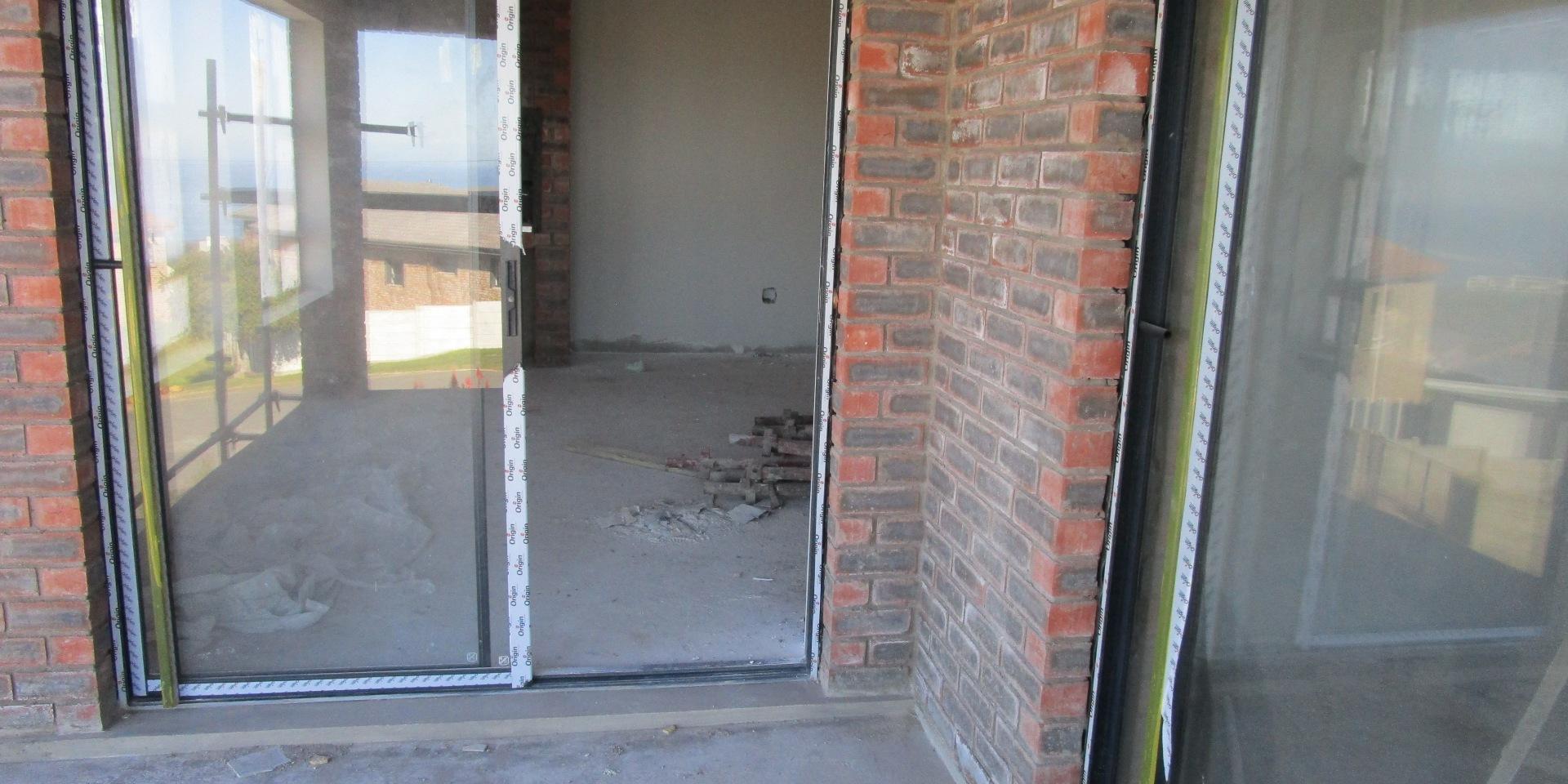Image 3 of 6