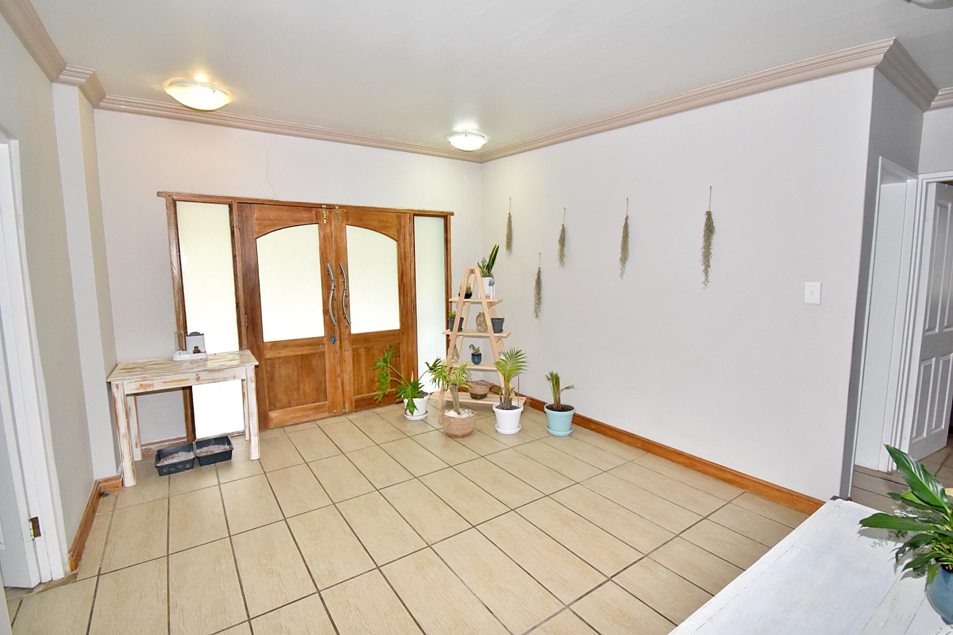 Image 3 of 6
