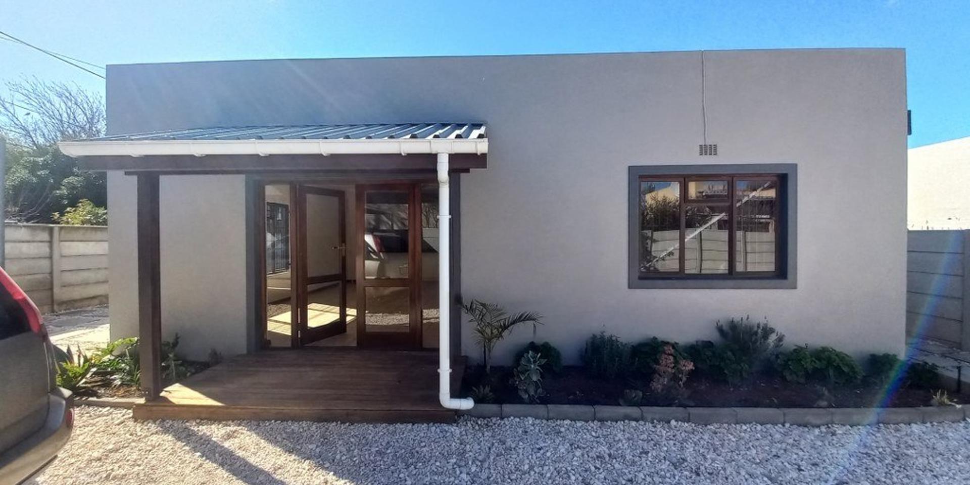 Image 4 of 6