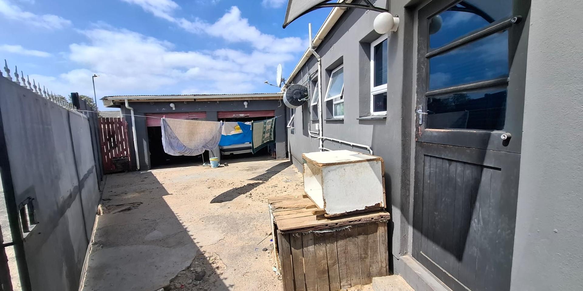 Image 5 of 6